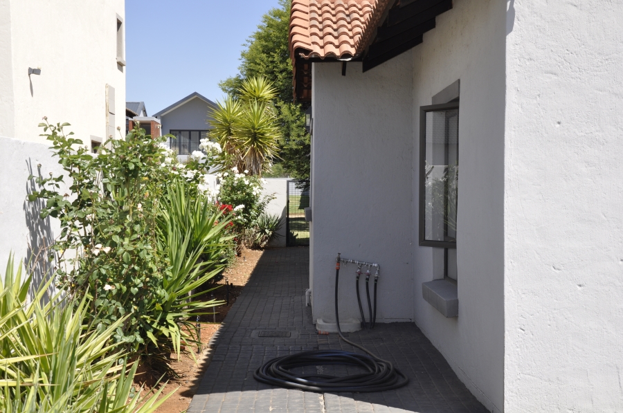 3 Bedroom Property for Sale in La Camargue Private Country Estate North West